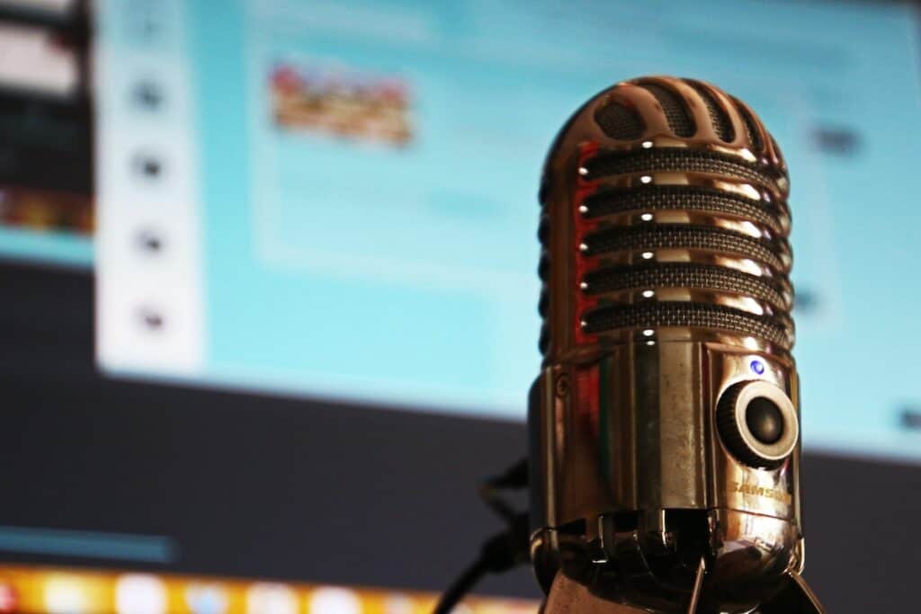 A mic in a recording studio